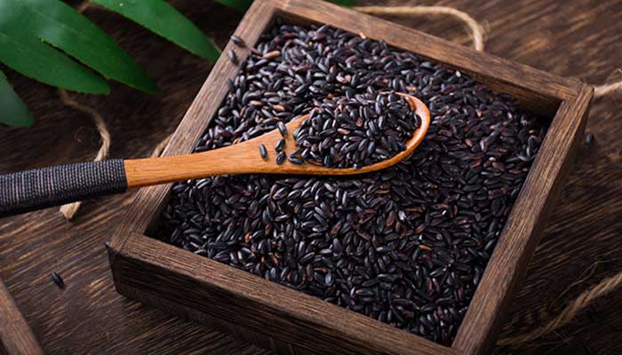 黑米的功效与作用 黑米图片